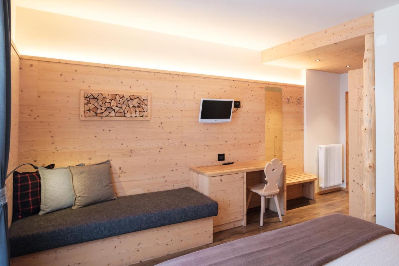Hotel Piccola Baita Молвена Екстериор снимка