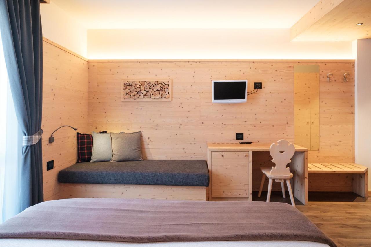Hotel Piccola Baita Молвена Екстериор снимка