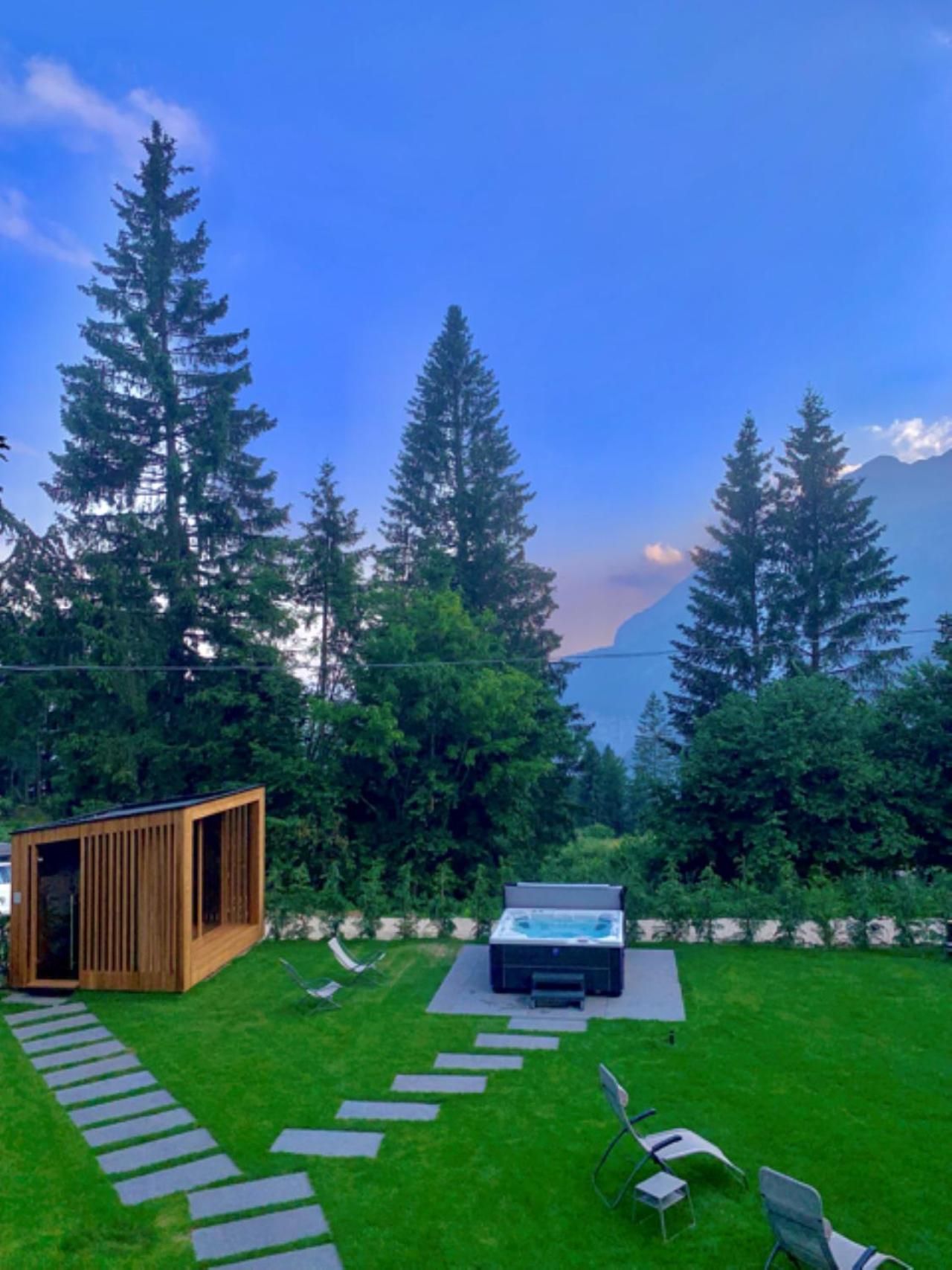 Hotel Piccola Baita Молвена Екстериор снимка