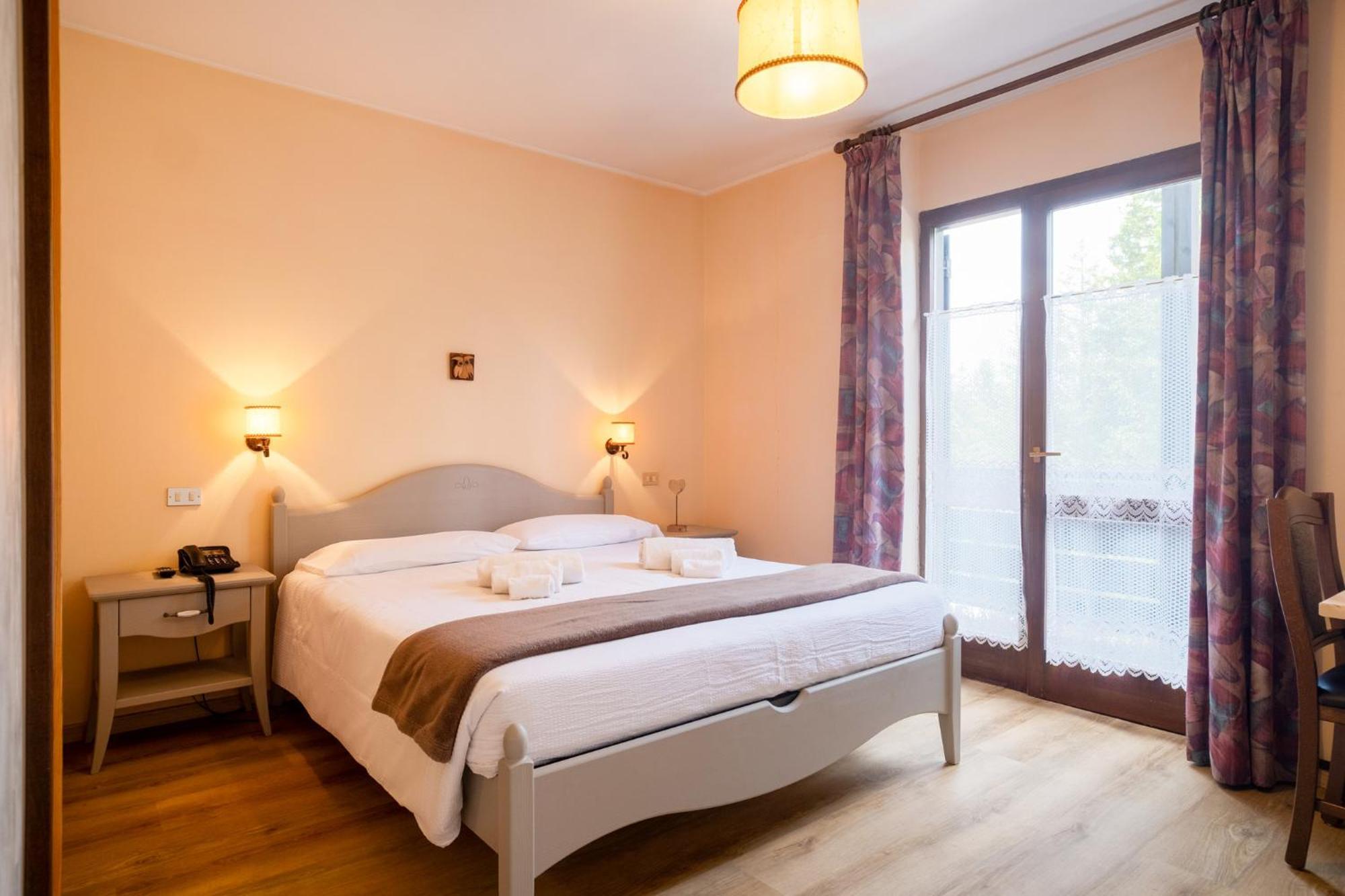 Hotel Piccola Baita Молвена Стая снимка